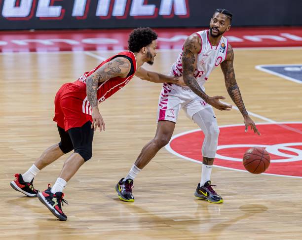 逼迫自己不 逼迫自己不